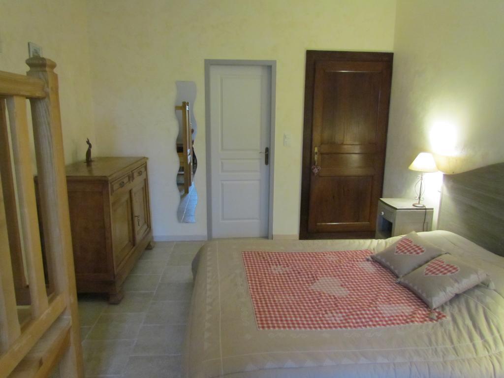 Bed and Breakfast Le Domaine du Cerneau à Nailhac Chambre photo